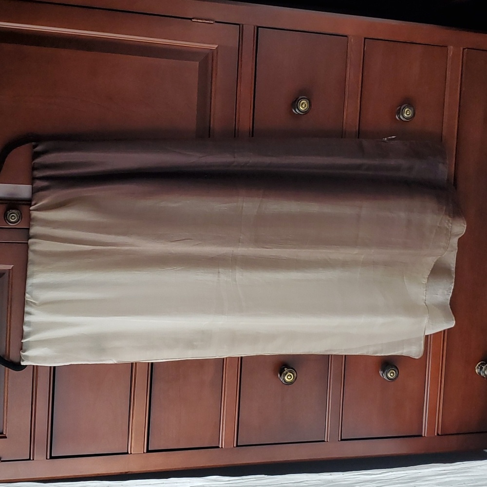 Scraf - 100% Silk, colour - brown and cream tone. Never worn.
